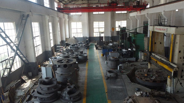 破碎機生產車間